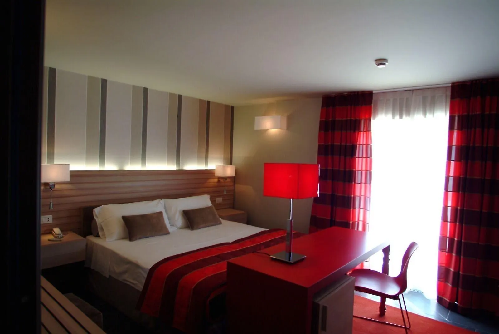 El Homs Palace Hotel Comiso 4*,  Italy