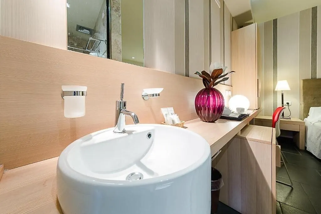 El Homs Palace Hotel Comiso 4*,  Italy